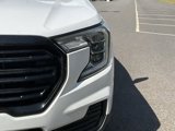 Used 2022 GMC Terrain SLE w/ Driver Convenience Package image 2