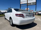 Used 2011 Toyota Camry LE image 6