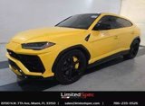 Used 2021 Lamborghini Urus image 2