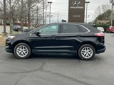 Used 2022 Ford Edge SEL image 2