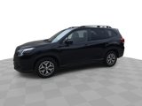 Used 2023 Subaru Forester Premium image 4