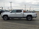 Used 2022 Toyota Tacoma TRD Sport image 5