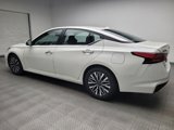 Used 2023 Nissan Altima 2.5 SV image 3