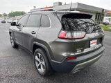 Used 2019 Jeep Cherokee Limited w/ Luxury Group image 5