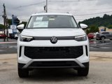 New 2025 Volkswagen Tiguan SE image 2