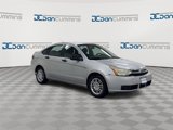 Used 2010 Ford Focus SE image 2