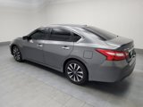 Used 2017 Nissan Altima 2.5 SV image 3