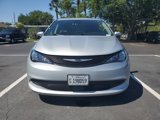 Used 2023 Chrysler Voyager LX image 2