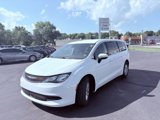 Used 2023 Chrysler Voyager LX image 2