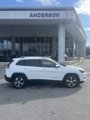Used 2019 Jeep Cherokee Limited image 2