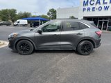 Used 2020 Ford Escape SE image 3
