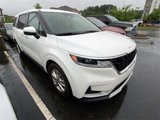 Used 2022 Kia Carnival LX image 3