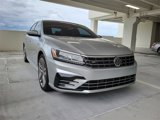 Used 2019 Volkswagen Passat 2.0T SE R-Line image 2