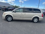 Used 2014 Chrysler Town & Country Limited w/ Luxury Group image 4