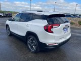 Used 2022 GMC Terrain SLT image 3
