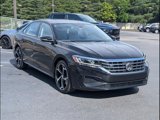 Used 2020 Volkswagen Passat 2.0T R-Line image 2