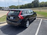 Used 2016 Volvo V60 T5 Premier w/ Convenience Package image 4