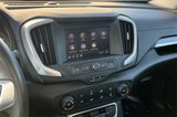 Used 2024 GMC Terrain SLE image 6