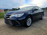 Used 2015 Toyota Camry LE image 3