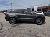 Used 2018 Jeep Grand Cherokee Limited image 3