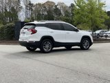 Used 2024 GMC Terrain SLT image 3
