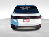 New 2025 Volkswagen Taos SE image 4
