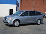 Used 2019 Dodge Grand Caravan SE image 3