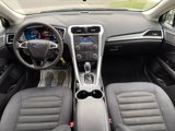 Used 2015 Ford Fusion SE image 4