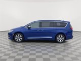 Used 2018 Chrysler Pacifica Limited w/ Advanced Safetytec Group image 2