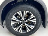 Used 2023 Nissan Rogue SV image 3