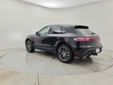 Certified 2025 Porsche Macan image 3