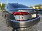 Used 2022 Volkswagen Passat 2.0T image 4
