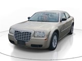 Used 2009 Chrysler 300 LX image 2