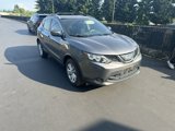 Used 2018 Nissan Rogue Sport SV image 2