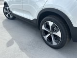 New 2025 Volvo XC40 B5 Core w/ Protection Package Premier image 4