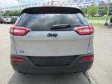 Used 2017 Jeep Cherokee Sport image 4