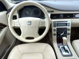 Used 2008 Volvo XC70 3.2 image 2