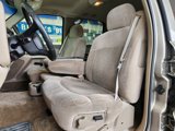 Used 2001 Chevrolet Suburban LS w/ LS Preferred Equipment Group image 4