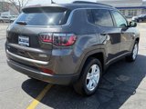 Used 2022 Jeep Compass Latitude image 3