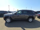 New 2025 Jeep Grand Cherokee Laredo w/ Luxury Tech Group I image 5