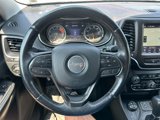 Used 2019 Jeep Cherokee Trailhawk image 2