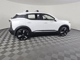 Used 2025 Nissan Kicks SR w/ SR Premium Package image 6