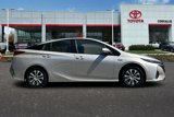 Used 2021 Toyota Prius Prime XLE image 3