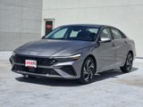 Used 2025 Hyundai Elantra SEL image 4