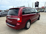 Used 2016 Chrysler Town & Country Touring w/ Driver Convenience Group image 4