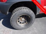 Used 2014 Toyota Tacoma 4x4 Regular Cab image 2