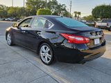 Used 2017 Nissan Altima 3.5 SL w/ 3.5 Technology Package image 5
