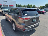 Used 2015 Toyota Highlander LE image 3