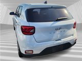 Used 2021 Hyundai Venue SE image 3