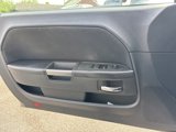 Used 2014 Dodge Challenger SXT image 4